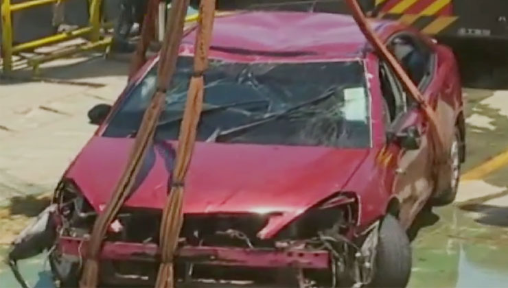 A saloon car that plunged into the Likoni Ferry channel early Saturday has been removed from the Indian Ocean. [PHOTO | K24 DIGITAL]