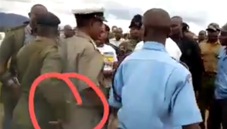 A short video clip showing a junior police officer slipping his hands in the pocket of his senior during Sonko's arrest has gone viral. [PHOTO | SCREENGRAB]