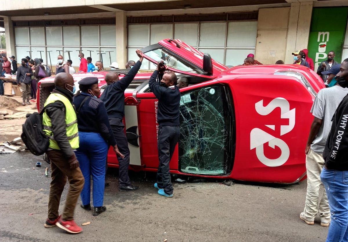 G4S vehicle overturns at Globe roundabout, causes traffic snarl-up