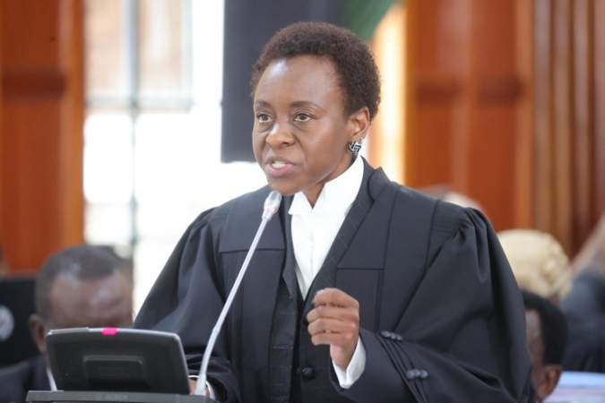 Azimio lawyer Julie Soweto uses live IEBC portal in court to show how presidential election was rigged