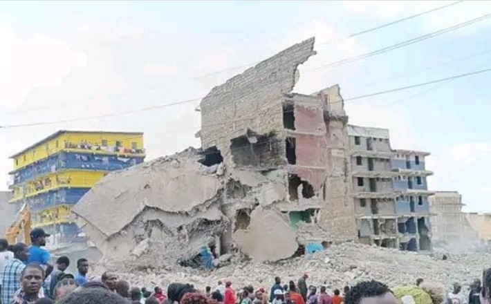 A picture of a building that collapsed in Mathare on May 14, 2024, in a similar manner. PHOTO/@FSiahi83997/X