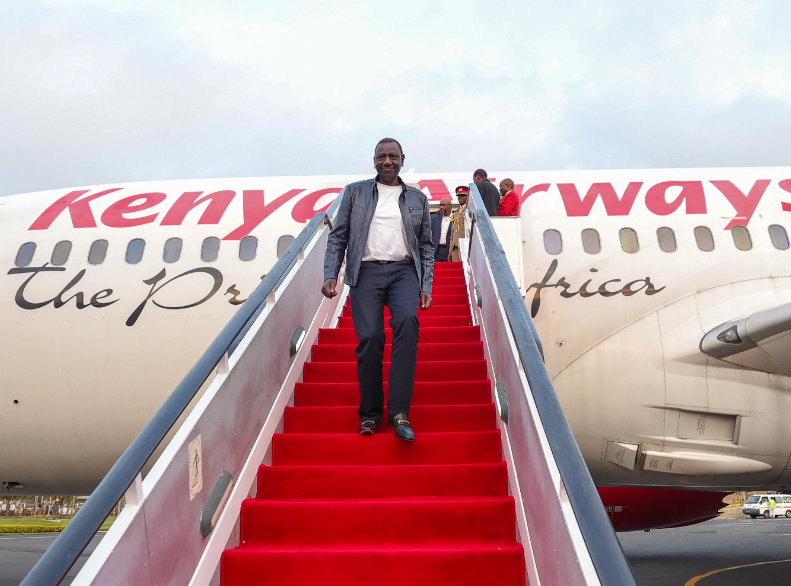 President William Ruto arriving back in Kenya on Monday, June 17, 2024. PHOTO/@@omwambaKE/X