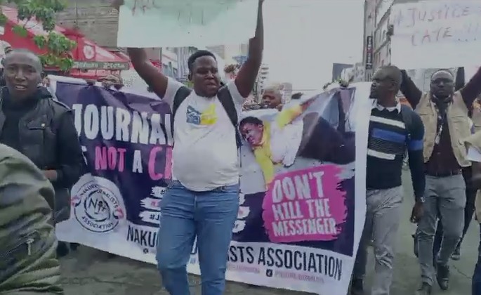 Journalists in Nakuru take to the streets to protest against shooting of Kameme TV reporter Catherine Wanjeri Kariuki. PHOTO/Screengrab by K24 Digital