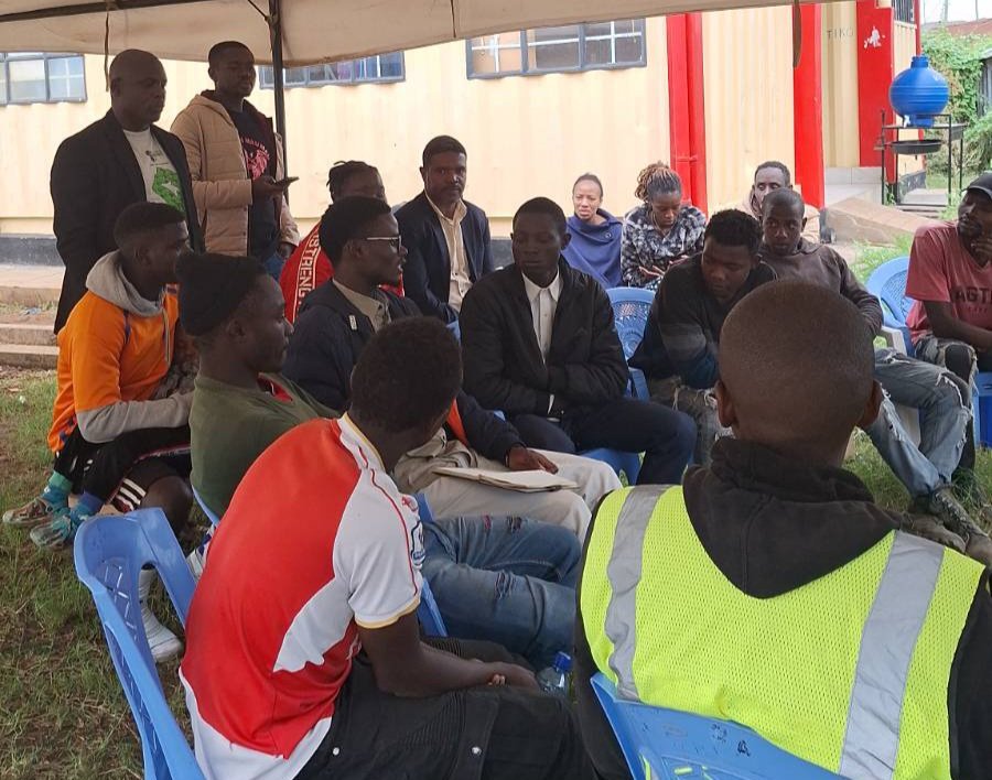 Mukuru Kwa Njenga youth undergoing counselling sessions. PHOTO/@husskhalid/X