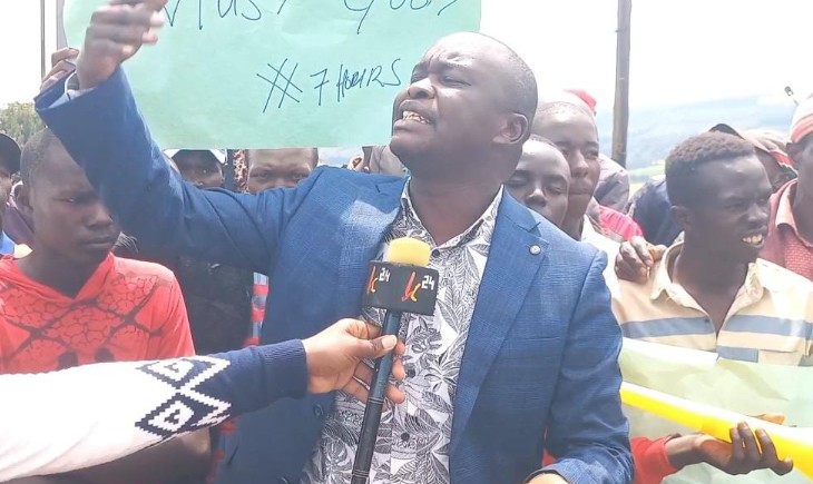 Nandi Hills MP Bernard Kitur speaking to the protestors. PHOTO/Isaiah Cheruiyot