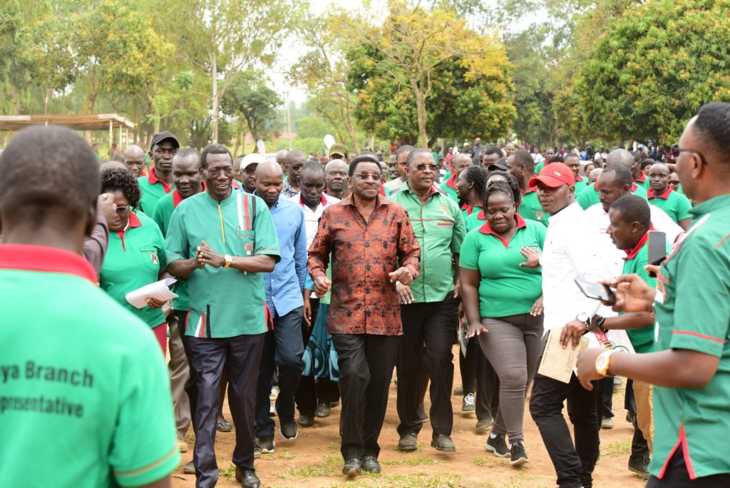 Governor James Orengo attending the Kenya National Union of Teachers (KNUT) AGM at Nyasanda Primary School in Ugunja Constituency. PHOTO/@orengo_james/X