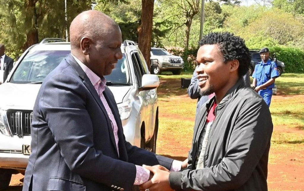 Comedian Chipukeezy and President William Ruto at a past event. PHOTO/@chipukeezy/Instagram