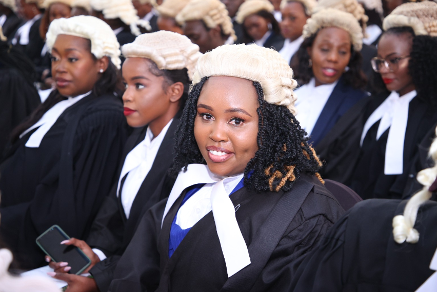 401 lawyers admitted to the roll of advocates on July 1, 2024 at Milimani Law Court. PHOTO/@Kenyajudiciary/X