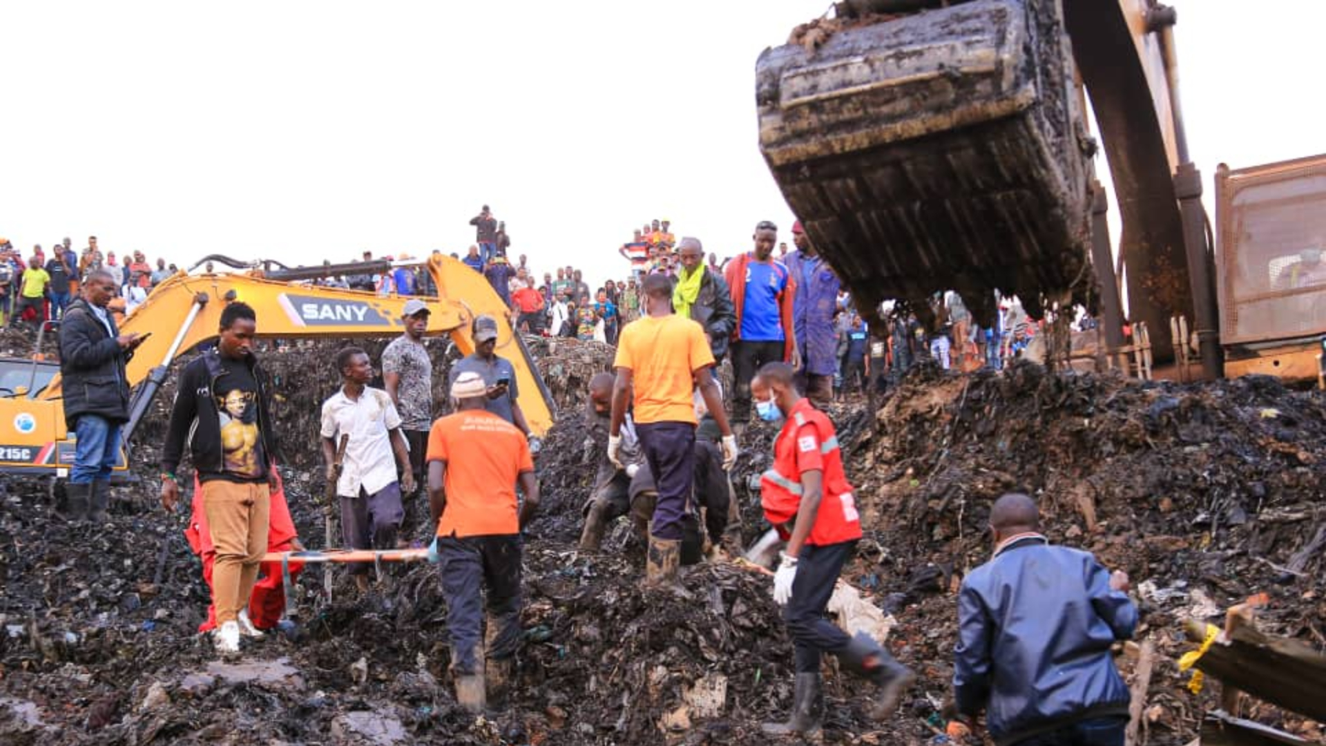 Rescue operation at Kiteezi garbage dumpsite. PHOTO/@UgandaRedCross/X