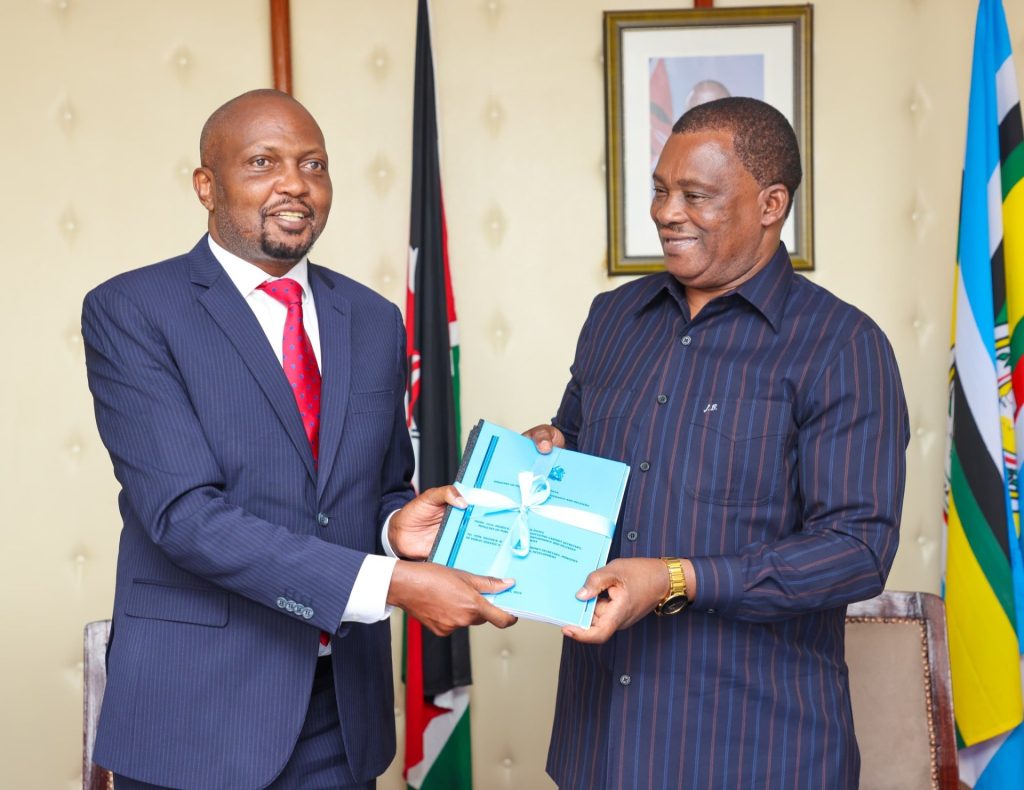 Former CS Moses Kuria officially handing over the Ministry of Public Service and Human Capital Development to his successor Justin Muturi on Friday, August 16, 2024. PHOTO/@HonJBMuturi/X