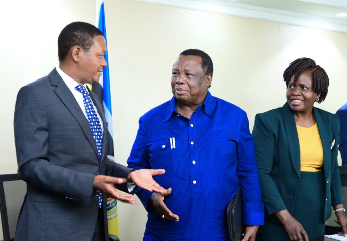 Labour Cabinet Secretary Alfred Mutua and COTU Secretary General Francis Atwoli during a meeting on Tuesday, August 20, 2024. PHOTO/@LabourSPKE/X