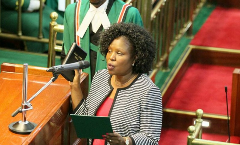 Kabondo Kasipul MP Eva Obara taking her oath. PHOTO/https://www.facebook.com/ObaraEve/