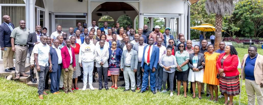 Deputy President Rigathi Gachagua pose for a photo with Kiambu MCA after their meeting on Saturday September 21, 2024. PHOTO/@rigathi/X