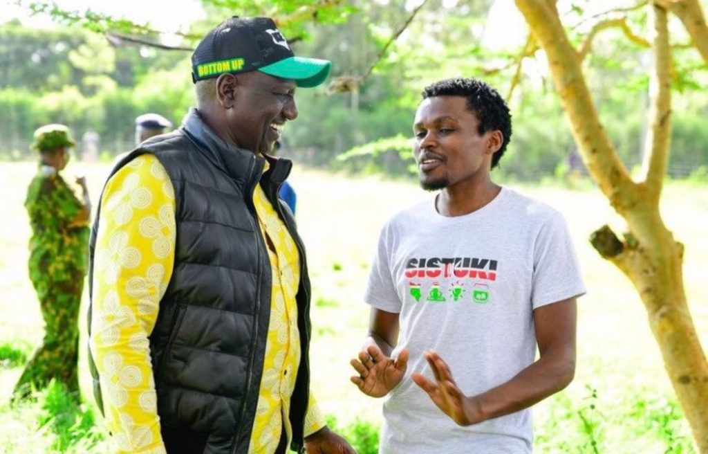 Comedian Chipukeezy and President William Ruto. PHOTO/@chipukeezyvini/X