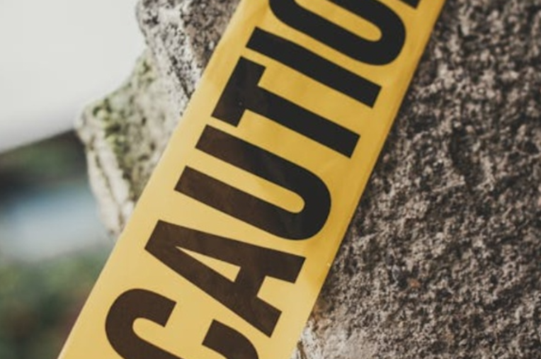 A caution line tape barrier. Image used for illustration purposes. PHOTO/Pexels