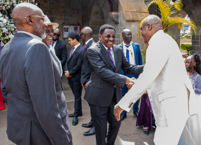 Siaya Governor James Orengo welcoming guests at ACK Church on Saturday October 26, 2024. PHOTO/@EliudOwalo/X