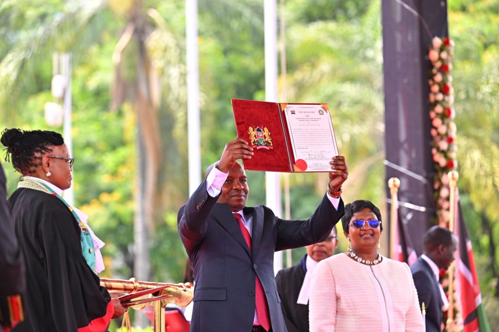 Deputy President Rigathi Gachagua takes oath of office. PHOTO/@KIMANIICHUNGWAH/X