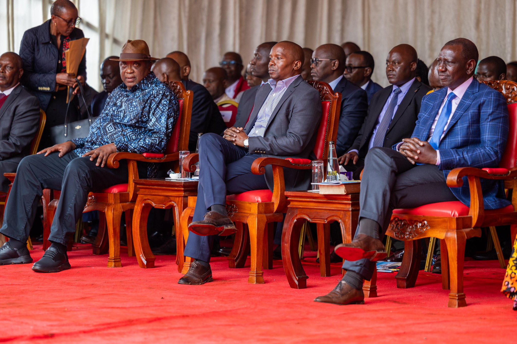 ‘Tuwache mambo ya ukabila na tupendane’ – Uhuru preaches peace as he graces Bishop Kimani’s consecration