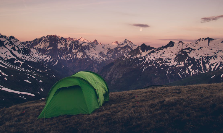 A tunnel tent on the side of a mountain. PHOTO/Pexels