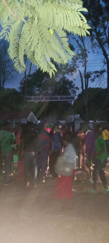 Parents camp outside Moi Girls High School Nairobi. PHOTO/Screengrab by K24 Digital from video posted on X By @RuningayaLangata