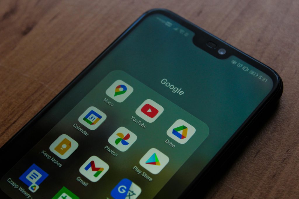 Google apps. PHOTO/AI