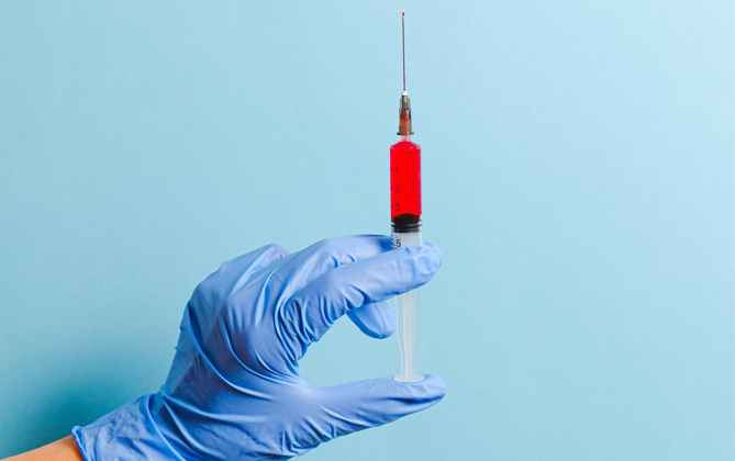 A person holds a syringe. Image used for representation only. PHOTO/Pexels