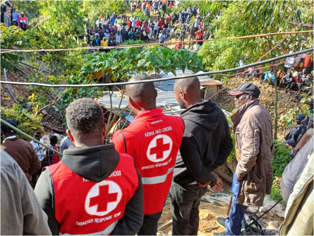 Kenya Red Cross rescue operation team at the collapsed gold mine site in Kakamega County.PHOTO/@KenyaRedCross