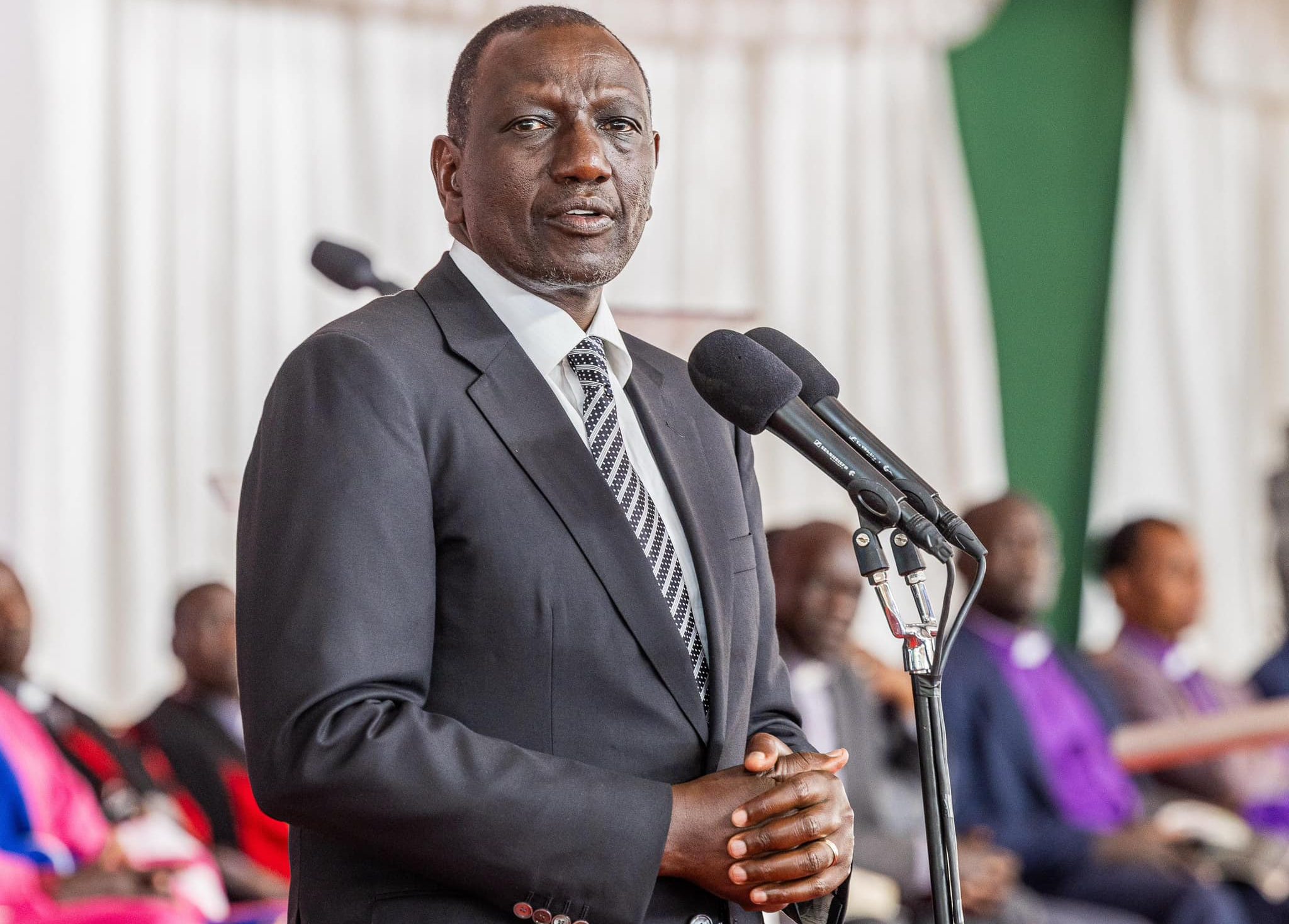 President Ruto joins mourners in Baringo County to pay his last respects to the late Senator William Cheptumo. PHOTO/https://www.facebook.com/williamsamoei