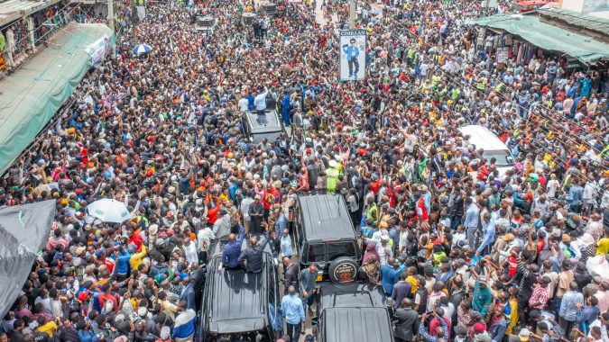 President William Ruto addressses large crowds in Kamkunji Constituency on Monday, March 10, 2025. PHOTO/https://www.facebook.com/williamsamoei