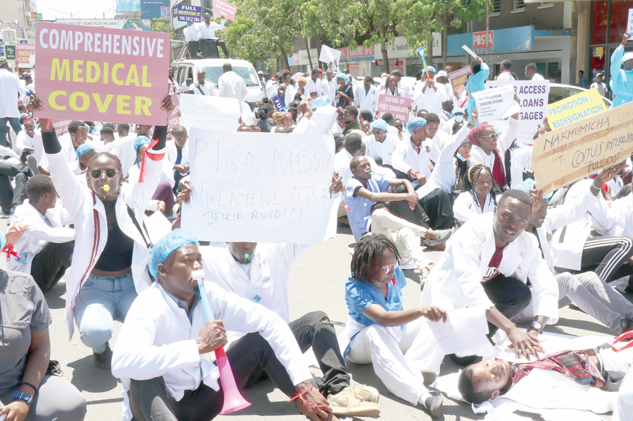 Medics in Nairobi protest over Ministry of Health’s refusal to post interns