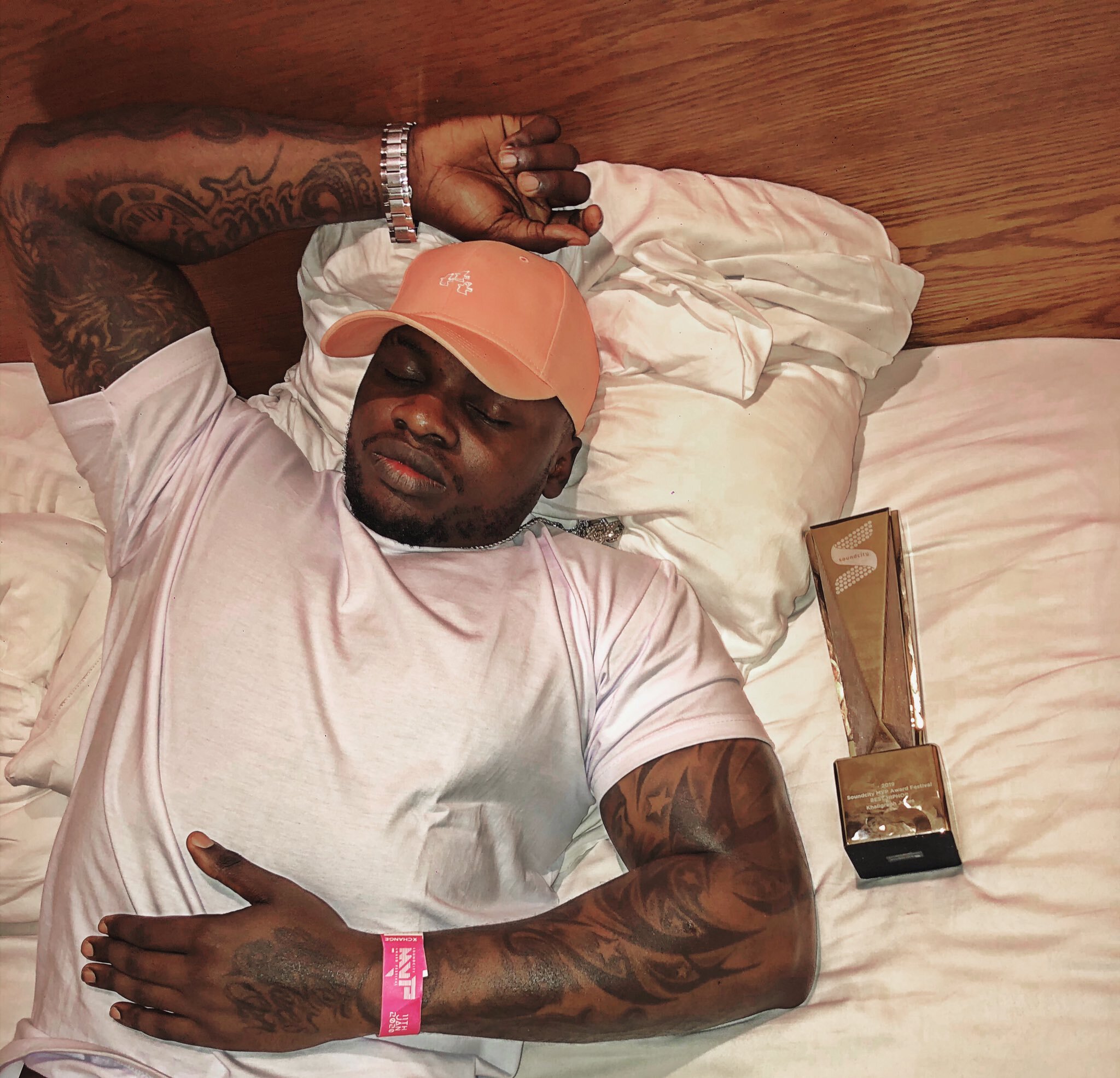 Nimekua nkisurvive on water! Khaligraph finally breaks his 5-day fast with eggs and sweet potatoes