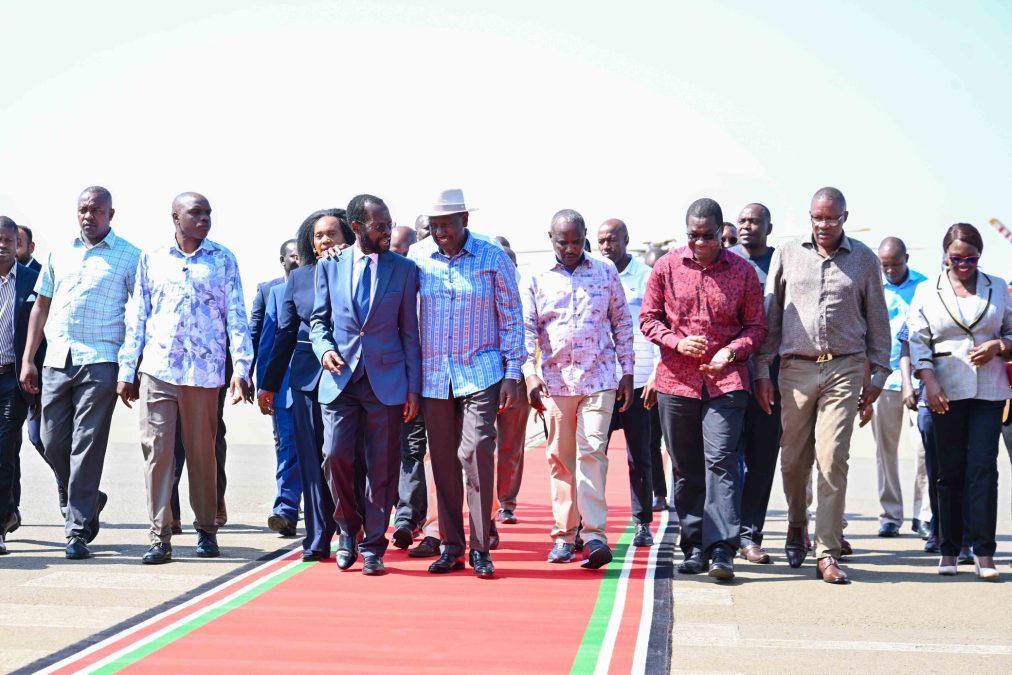 Governor Anyang’ Nyong’o welcomes President William Ruto at Kisumu International Airport ahead of the launch of the LV Marina Affordable Housing Project and Makasembo Estate handover on May 29, 2025. PHOTO/@AnyangNyongo/X