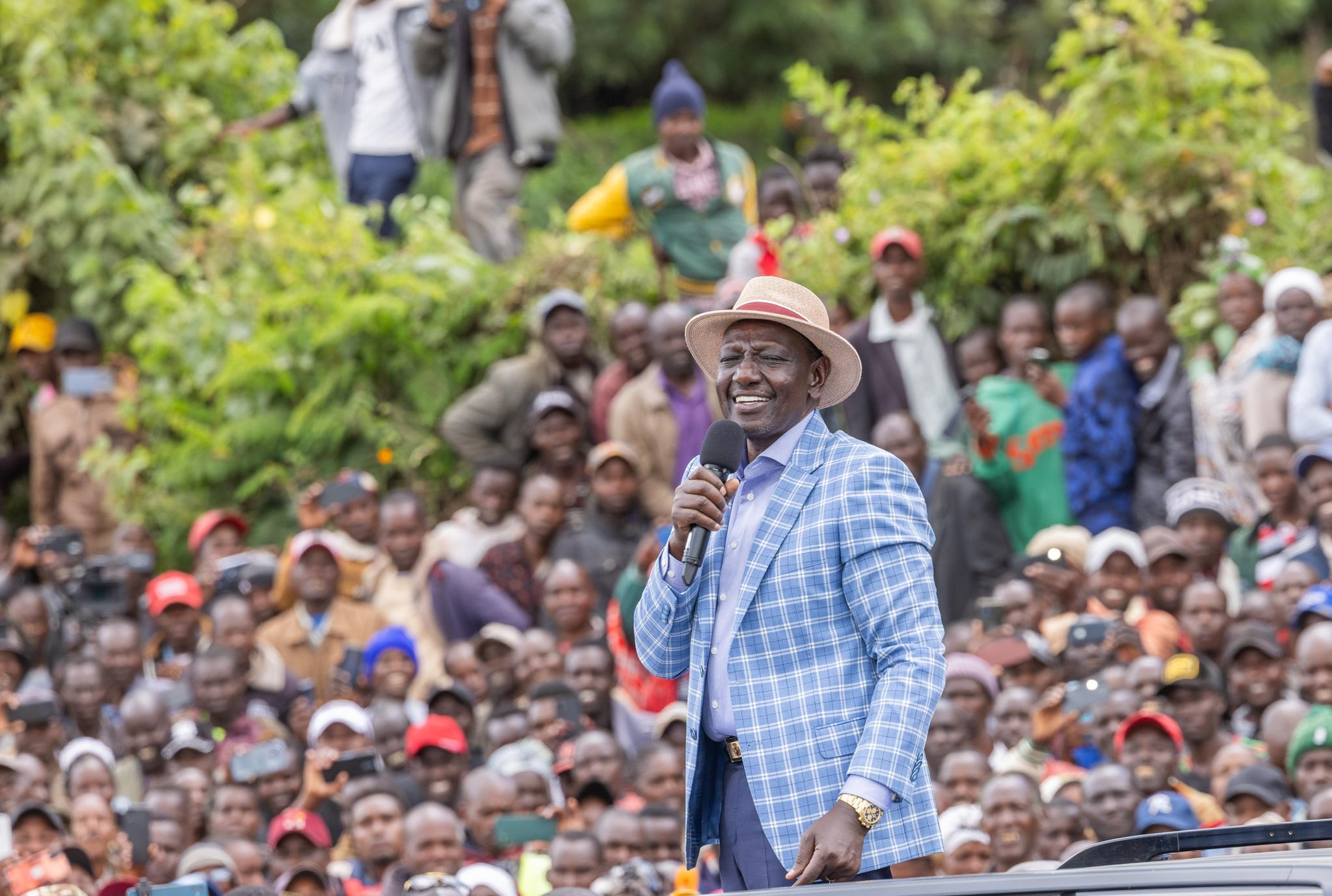 Ruto pledges land reforms in Narok following Angata Barikoi killings