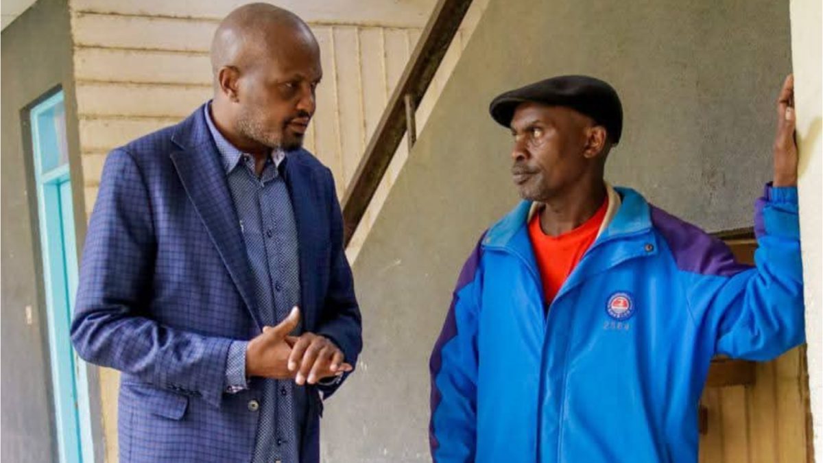 Moses Kuria visits Boniface Kariuki and pledges full support to his family