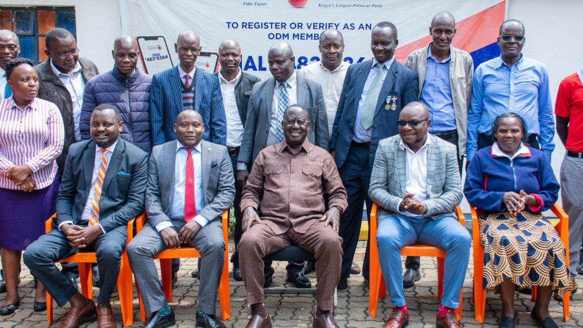 PHOTOS: Raila holds progress meeting with ODM team at Chungwa House