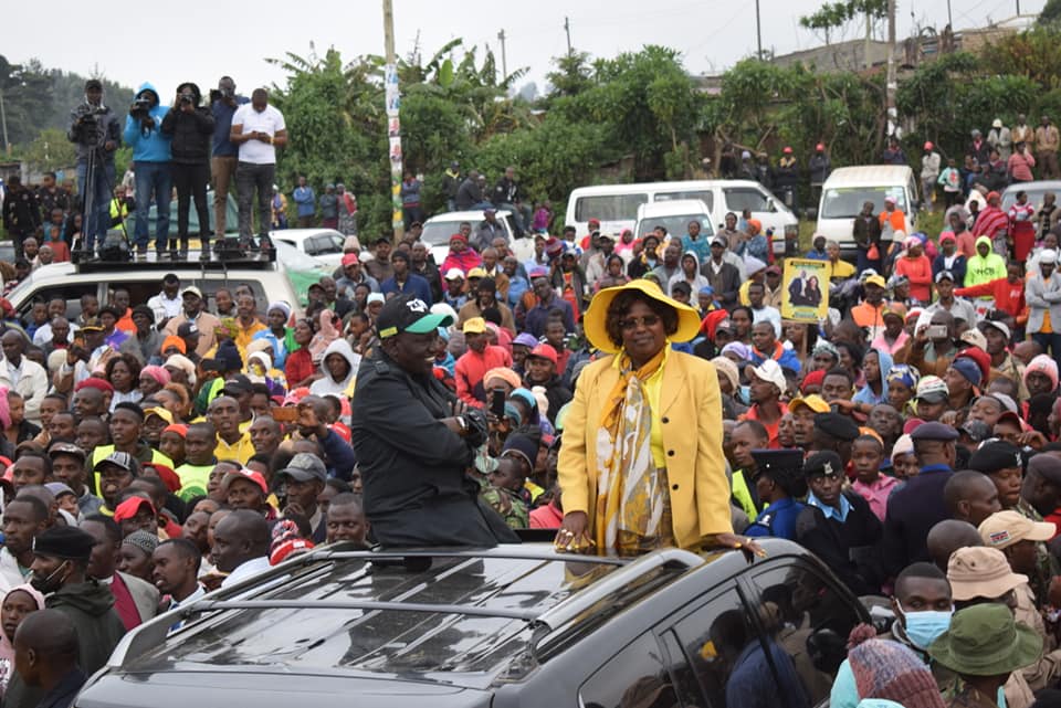 Jayne Kihara and Ruto in 2022. PHOTO/https://www.facebook.com/photo/?fbid=505720947906028&set=pcb.505724134572376