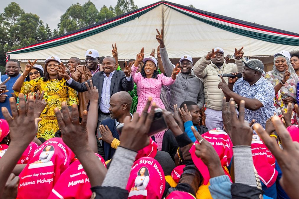 Kindiki and other leaders during the Cherangany Constituency Economic Empowerment Forum at Kipkeikei Grounds. PHOTO/https://www.facebook.com/photo?fbid=10234655870514588&set=pcb.10234655837193755