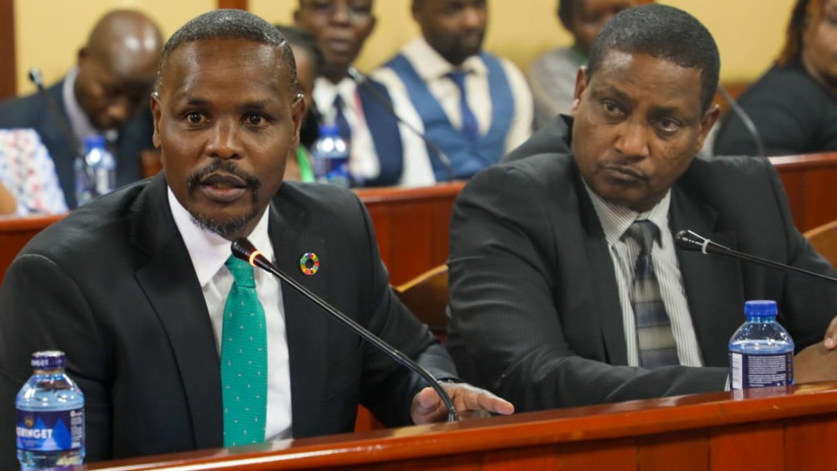 Environment Ministry withdraws new regulations after Senate pushback