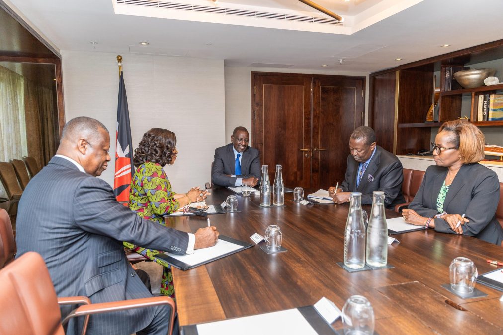 William Ruto with the Commonwealth Secretary-General Shirley Ayorkor Botchwey during their meeting in London on June 2, 2025. PHOTO/@WilliamsRuto/X