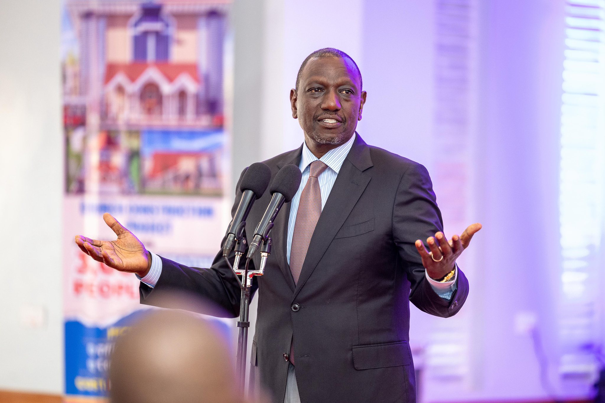 Ruto directs ministries to move govt advertisements to online platforms