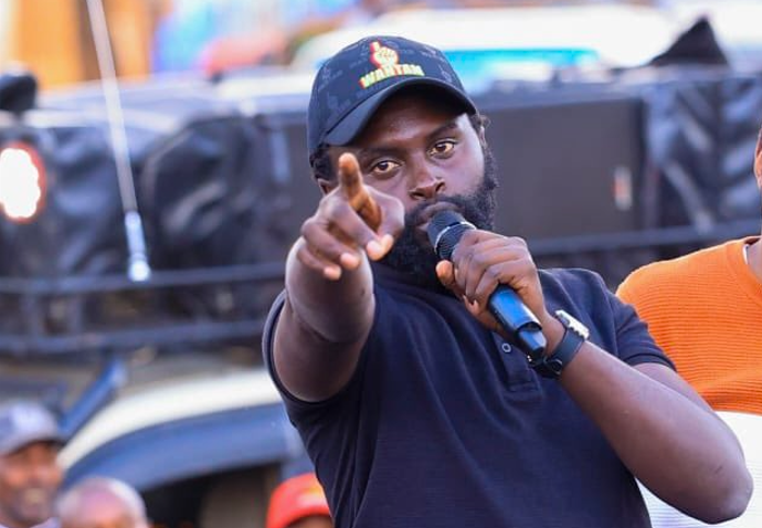 Nyandarua Senator Methu Muhia gestures during an engagement with Kiambu residents on Friday, July 25, 2025. PHOTO/@rigathi/X