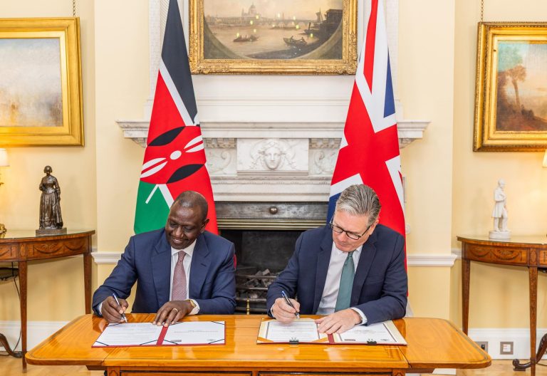 President William Ruto and United Kingdom Prime Minister Sir Keir Starmer sign the Kenya-UK Strategic Partnership pact on July 1, 2025. PHOTO/@StateHouseKenya/X
