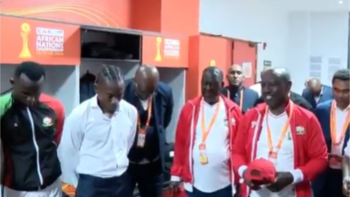 Ruto visits Harambee Stars in dressing room and prays for them after Zambia win
