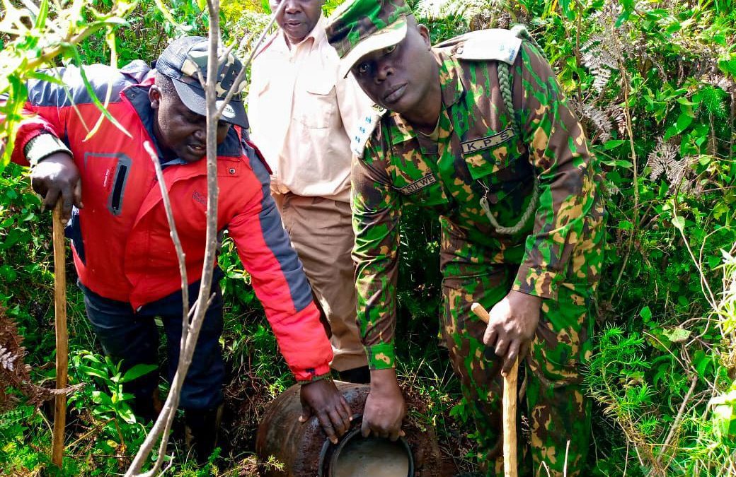 Police destroy 1,100 litres of illicit brew in Kuresoi North