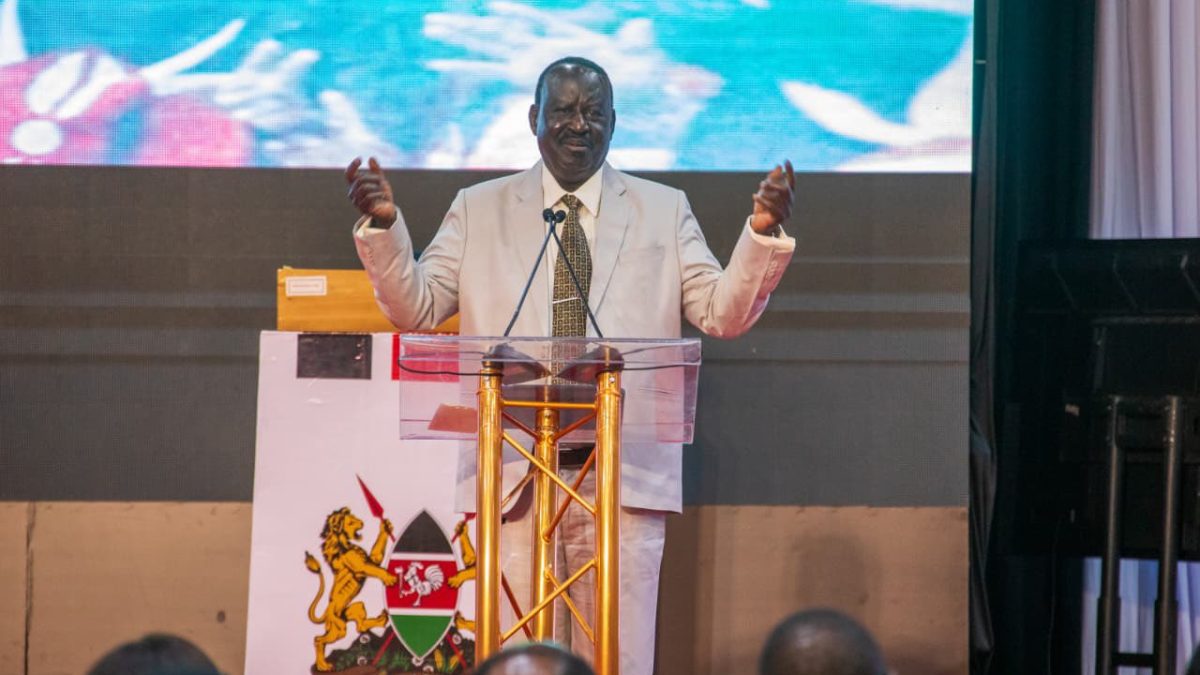 Raila celebrates Kenyans jailed in pursuit of the 2010 Constitution