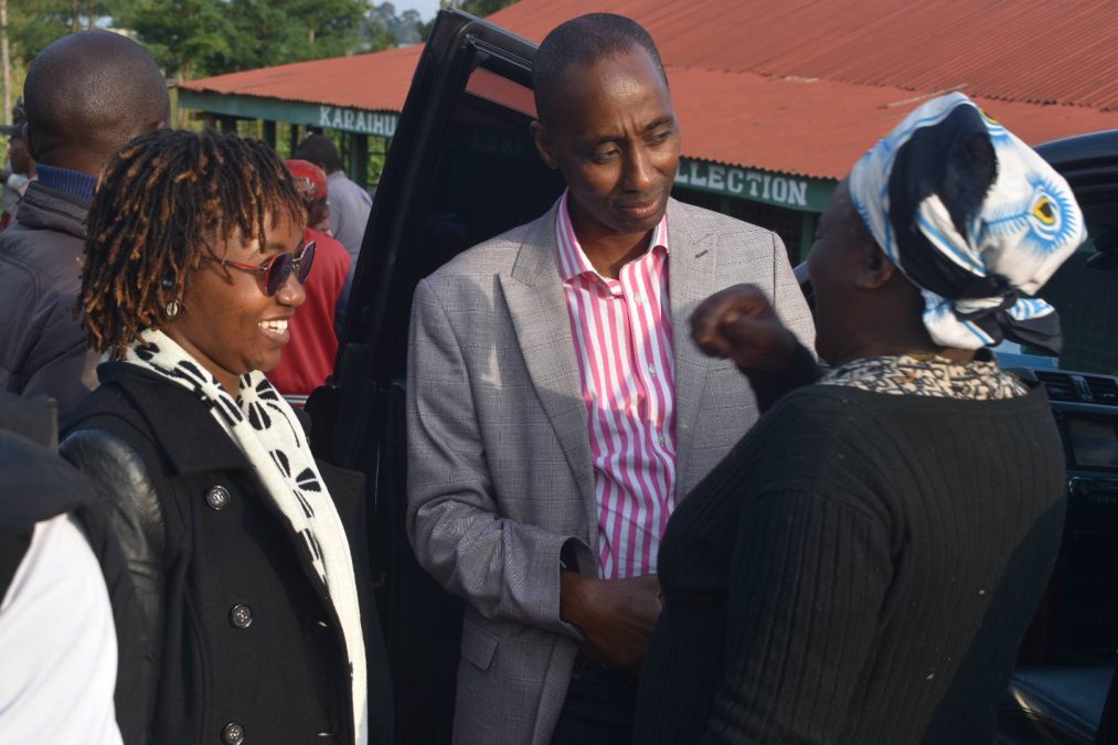 Tetu MP Geoffrey Wandeto interacting with locals during a past meeting. PHOTO/https://www.facebook.com/profile.php?id=100088688667212