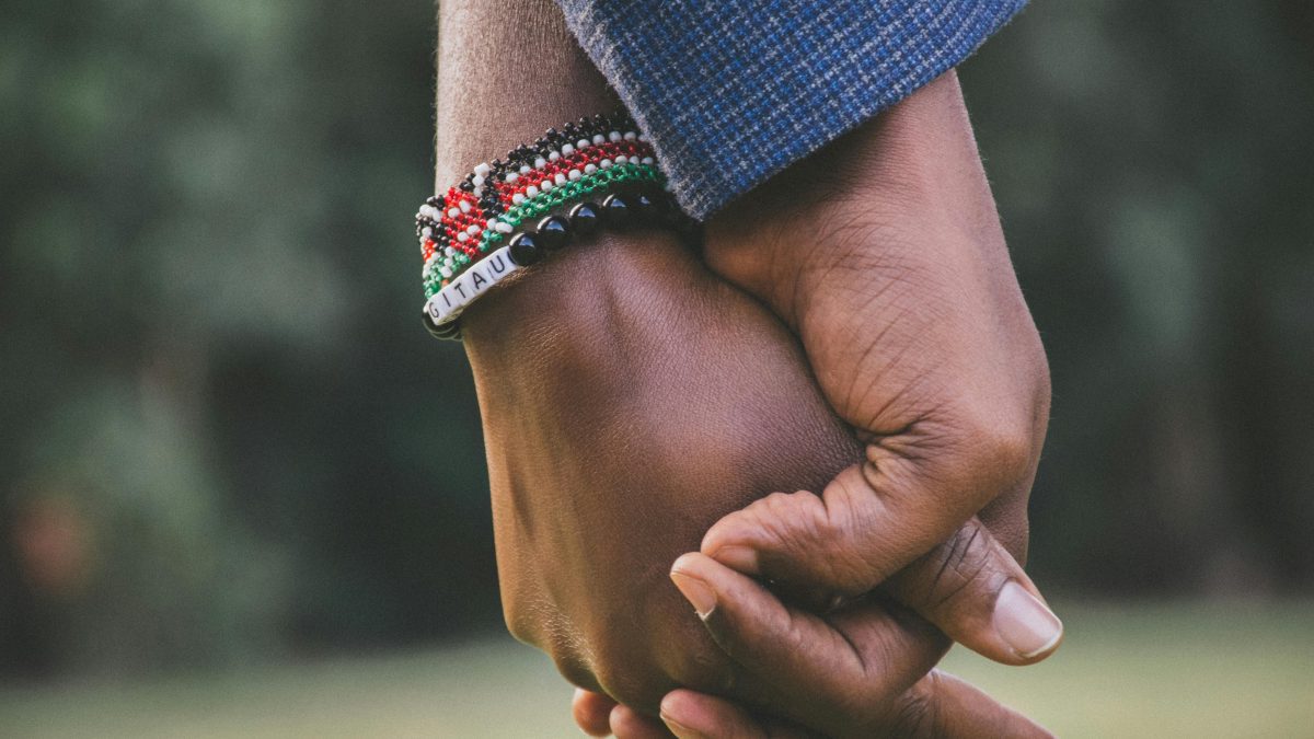 3 clear signs she is cheating on you