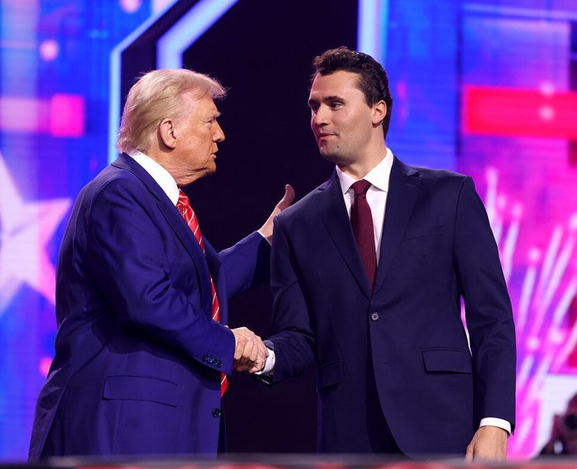 Donald Tr