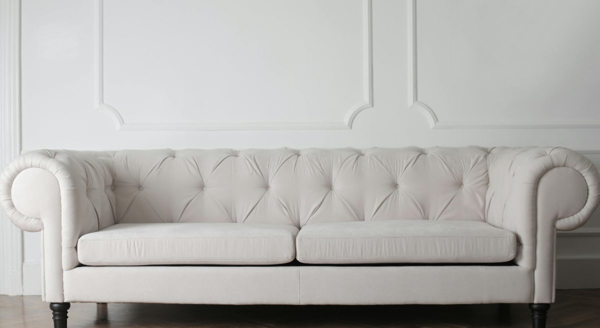 A couch. Image used for illustration purposes. PHOTO/@pexels