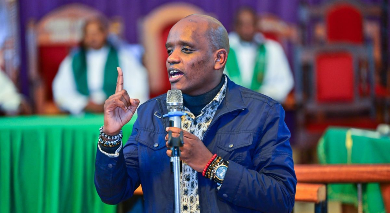 Itumbi clashes with Ndegwa Njiru over Othaya church tear-gassing incident